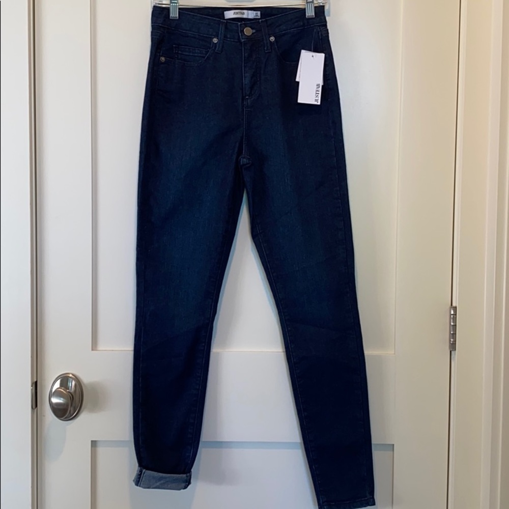 Blue skinny high waisted jeans